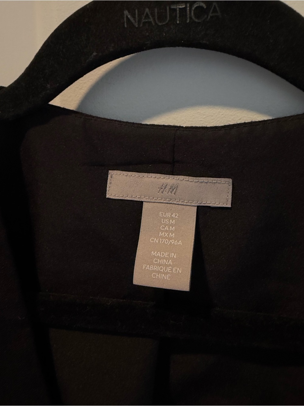 H&M Black Sleeveless Linen Style Button Vest - Picture 2 of 3